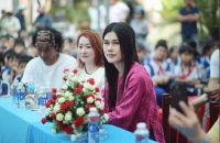 CHUYẾN THIỆN NGUYỆN ĐẦU NĂM ẤM &Aacute;P C&Ugrave;NG NỮ CA SĨ PH&Uacute;C ANH