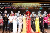 NTK Thu V&acirc;n đấu gi&aacute; chiếc &aacute;o d&agrave;i &lsquo;&rsquo;Sắc m&agrave;u di sản&rsquo;&rsquo; tại Gala Miss Di sản &aacute;o d&agrave;i phụ nữ Việt Nam
