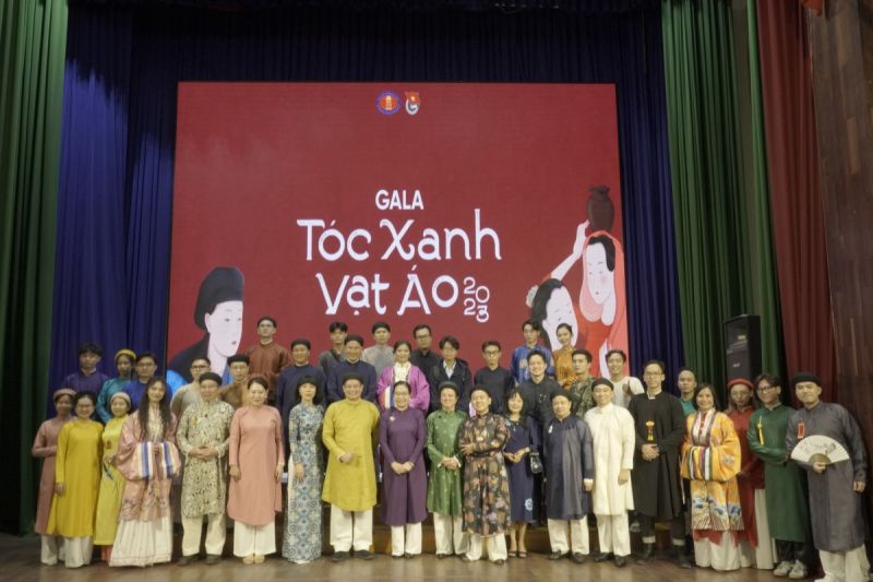 "Tóc xanh vạt áo" - ngày hội Việt phục đặc sắc lớn nhất miền Nam