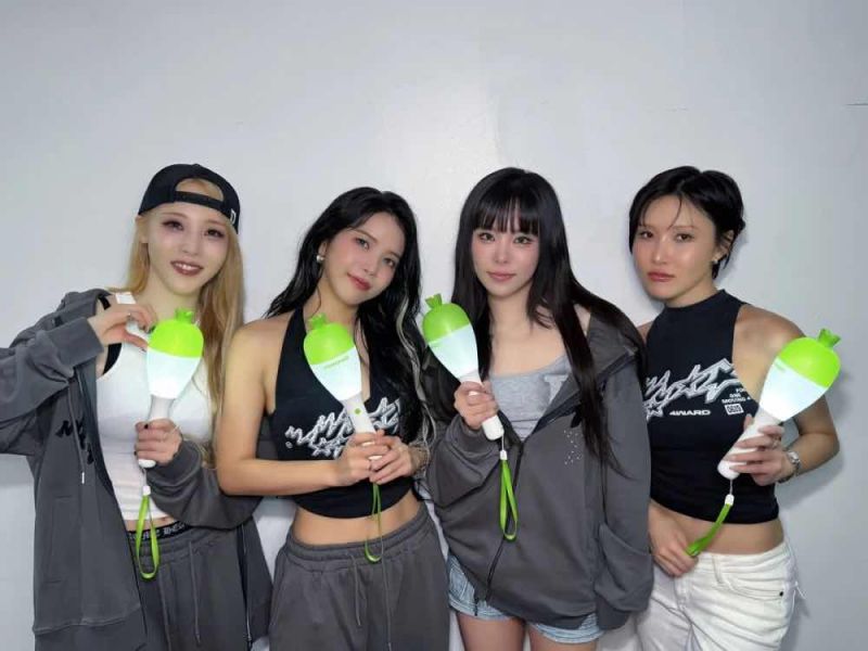 MAMAMOO ch&aacute;y v&eacute; tại Cao H&ugrave;ng