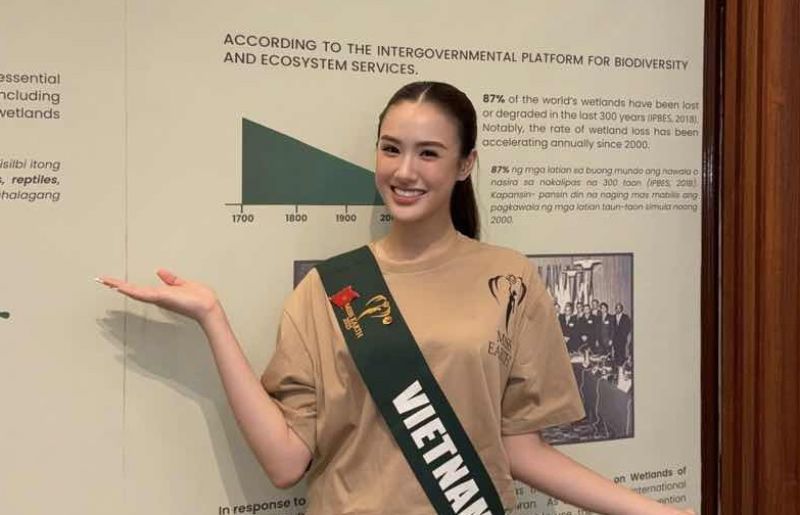 Trịnh Mỹ Anh cùng thí sinh Miss Earth 2025 làm sạch bãi biển Manila