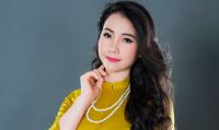 C&ocirc; gi&aacute;o Nguyễn Thị Đo&agrave;n đăng quang &Aacute; hậu 1 - Mrs Di sản &Aacute;o d&agrave;i phụ nữ Việt Nam qua ảnh 2024