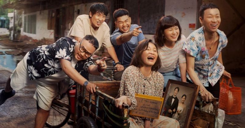 Phim “Mang mẹ đi bỏ” bất ngờ vượt Conan, dẫn đầu phòng vé Việt