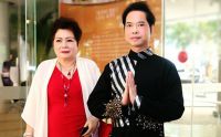Mẹ ruột qua đời, danh ca Ngọc Sơn x&oacute;t xa kh&ocirc;ng thể về chịu tang