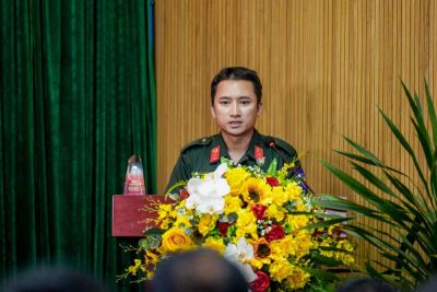 Phan Mạnh Quỳnh &ldquo;sĩ tuyệt đối&rdquo; với m&agrave;n bắn s&uacute;ng tr&uacute;ng t&acirc;m tuyệt đối v&agrave; huy hiệu &ldquo;Kỹ chiến thuật t&aacute;c chiến xuất sắc nhất&rdquo;