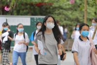 Bộ GD-ĐT l&ecirc;n tiếng về đề xuất thi tốt nghiệp THPT trong khu c&aacute;ch ly